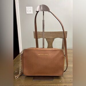 Michael Kors Jet Set Crossbody in Brown Saffiano Leather